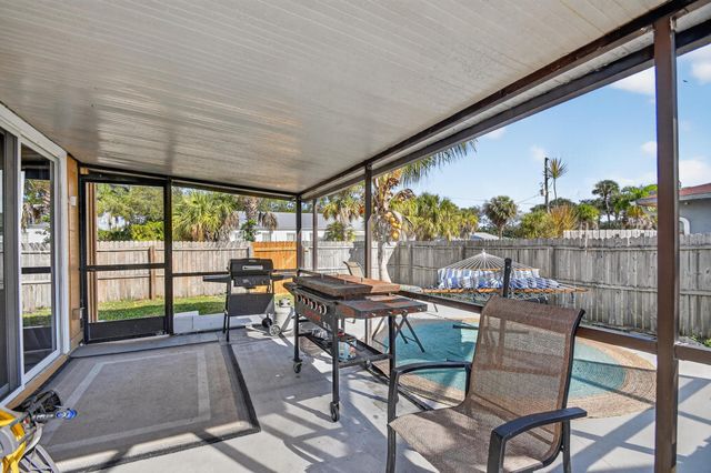 822 Florida Mango Road, West Palm Beach, FL 33406