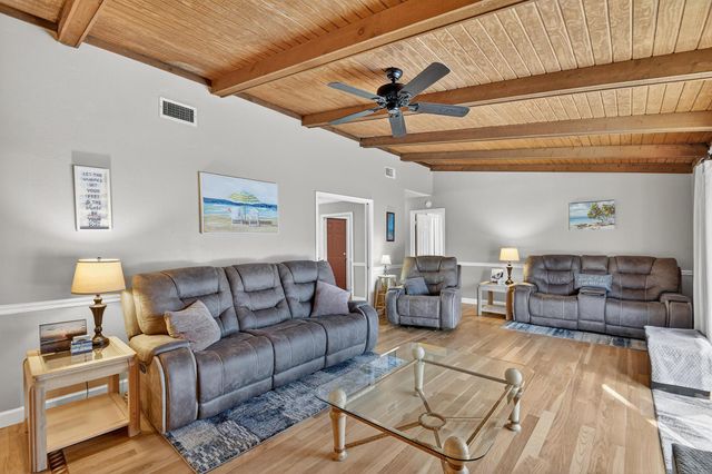 822 Florida Mango Road, West Palm Beach, FL 33406