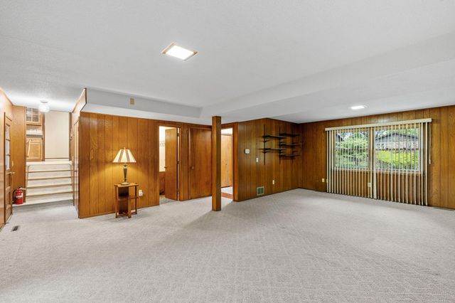 868 Cobb Road, Shoreview, MN 55126