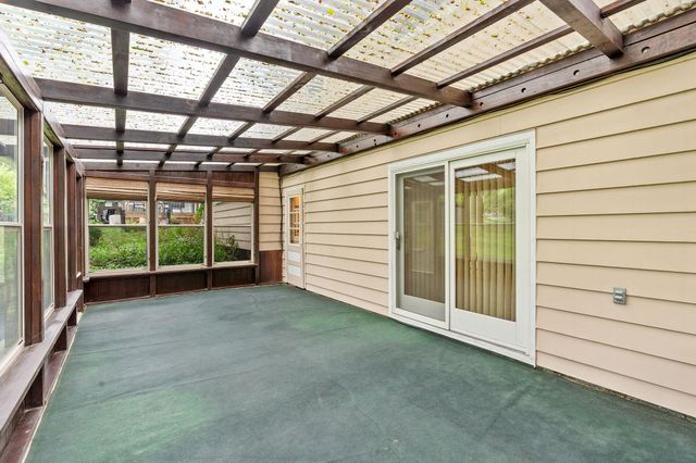 868 Cobb Road, Shoreview, MN 55126