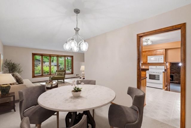 868 Cobb Road, Shoreview, MN 55126