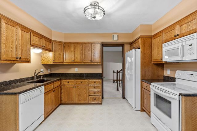 868 Cobb Road, Shoreview, MN 55126