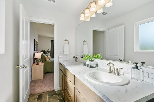 15783 Gold Mine Lane, Redding, CA 96001