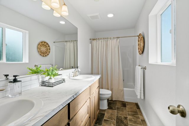 15783 Gold Mine Lane, Redding, CA 96001