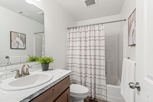 15783 Gold Mine Lane, Redding, CA 96001