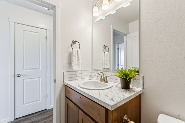 15783 Gold Mine Lane, Redding, CA 96001