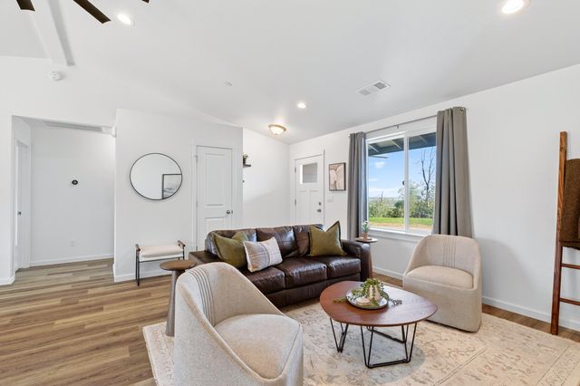 15783 Gold Mine Lane, Redding, CA 96001