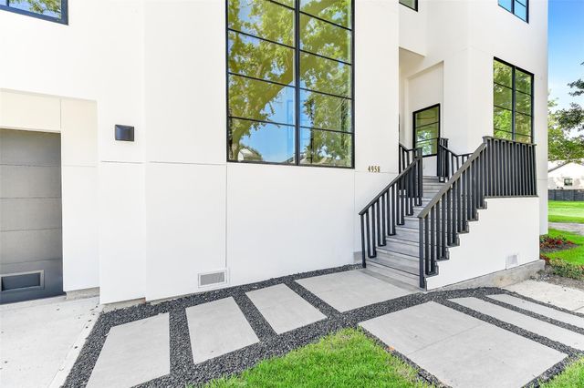 4958 Yarwell Drive, Houston, TX 77096