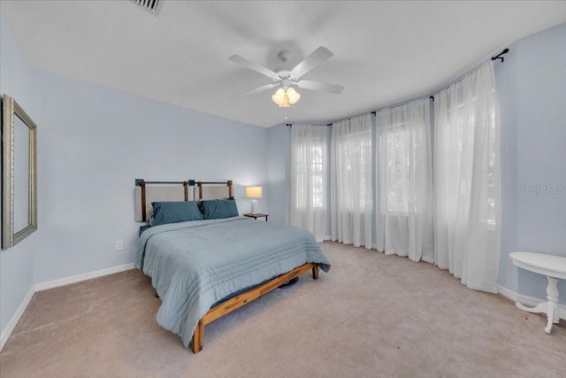 5913 FLATWOODS MANOR CIRCLE, Lithia, FL 33547