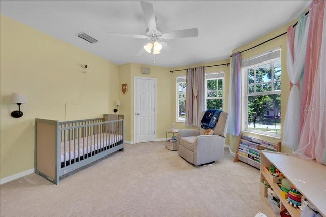 5913 FLATWOODS MANOR CIRCLE, Lithia, FL 33547