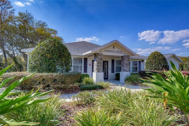 5913 FLATWOODS MANOR CIRCLE, Lithia, FL 33547