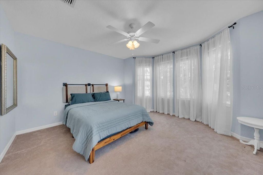 Image 22 of property listing at 5913 FLATWOODS MANOR CIRCLE, Lithia, FL 33547