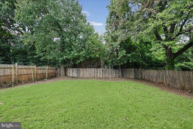 5301 KENMONT RD, Oxon Hill, MD 20745