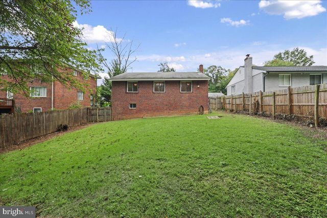 5301 KENMONT RD, Oxon Hill, MD 20745