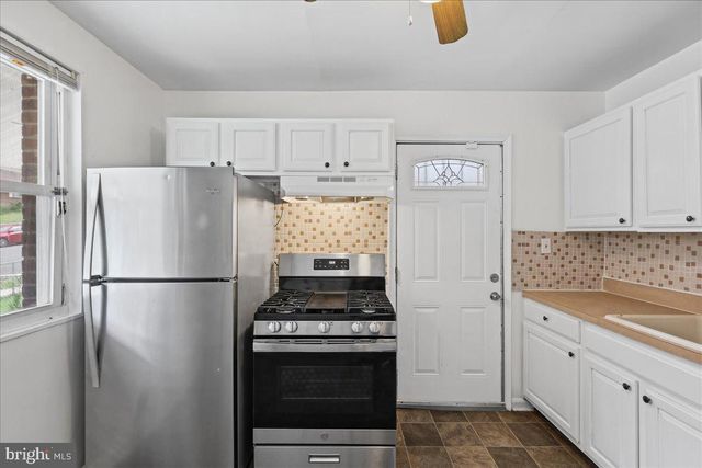 5301 KENMONT RD, Oxon Hill, MD 20745