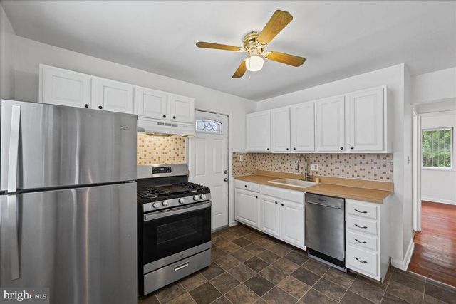 5301 KENMONT RD, Oxon Hill, MD 20745