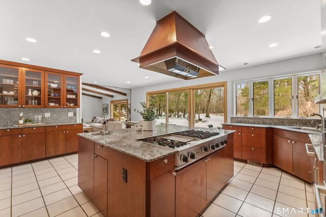 37 Quarry Road, Stamford, CT 06903