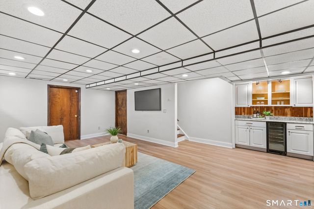 37 Quarry Road, Stamford, CT 06903