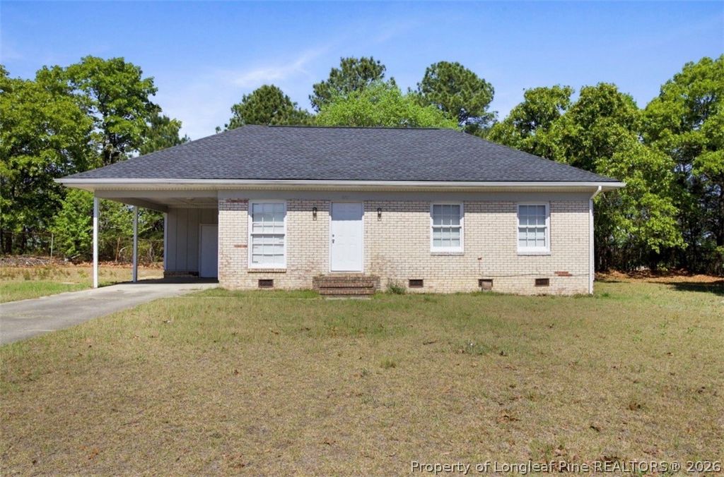 818 Grambling Court, Fayetteville, NC 28311 — exterior