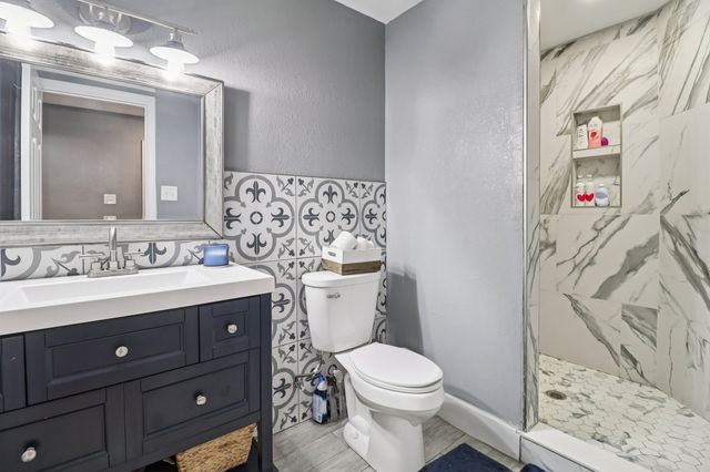 767 Farrar Road, Palmer, TX 75152