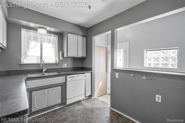 33622 Bock Street, Garden City, MI 48135