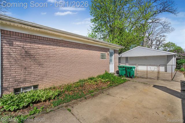 33622 Bock Street, Garden City, MI 48135