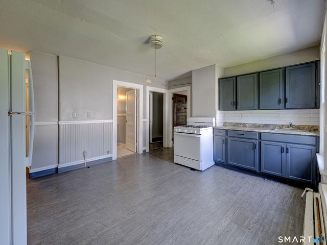 85-87 Spruce Street, Manchester, CT 06040