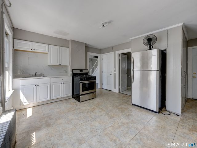 85-87 Spruce Street, Manchester, CT 06040