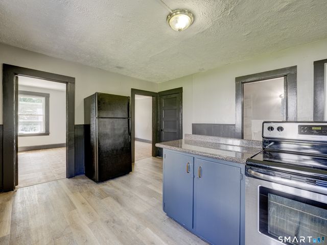85-87 Spruce Street, Manchester, CT 06040