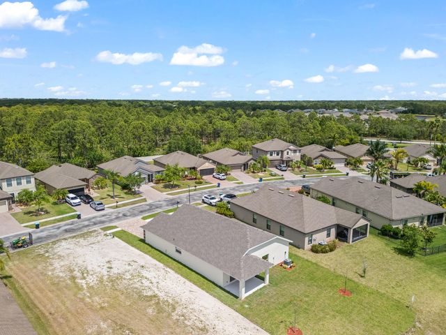 569 Dillard Drive SE, Palm Bay, FL 32909