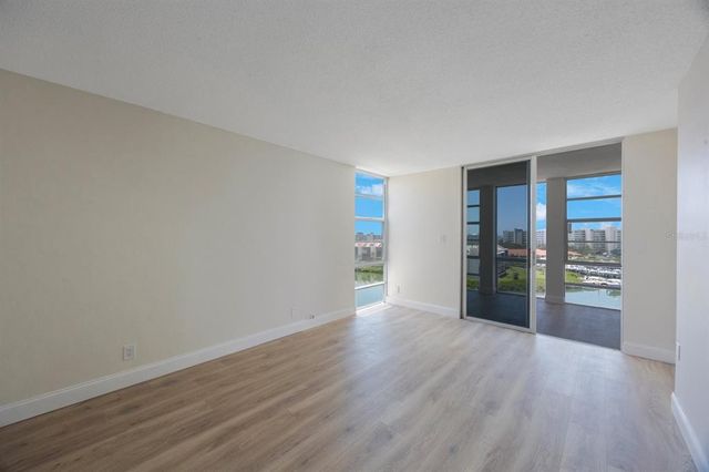 7400 SUN ISLAND DRIVE S 806, South Pasadena, FL 33707