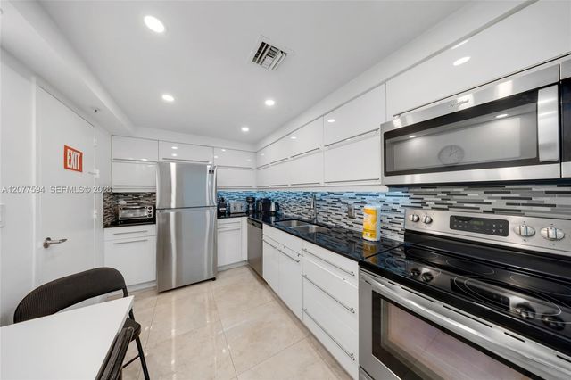 3901 S Ocean Drive 9J, Hollywood, FL 33019