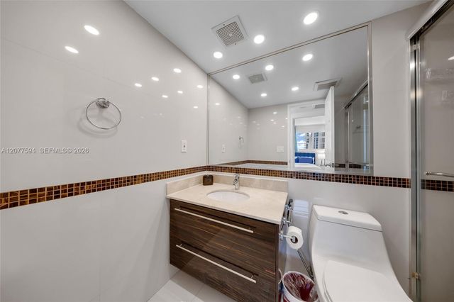3901 S Ocean Drive 9J, Hollywood, FL 33019
