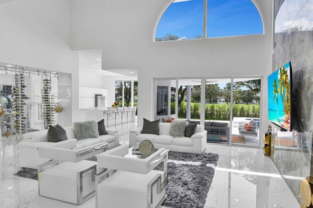 2578 NW 63rd Lane, Boca Raton, FL 33496