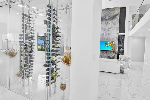 2578 NW 63rd Lane, Boca Raton, FL 33496