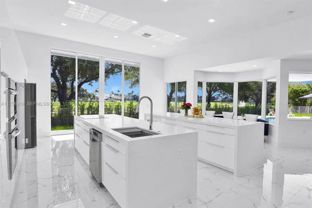 2578 NW 63rd Lane, Boca Raton, FL 33496