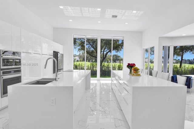 2578 NW 63rd Lane, Boca Raton, FL 33496