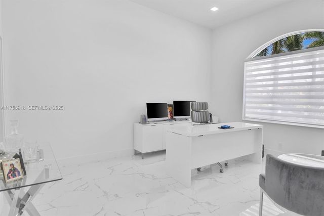 2578 NW 63rd Lane, Boca Raton, FL 33496