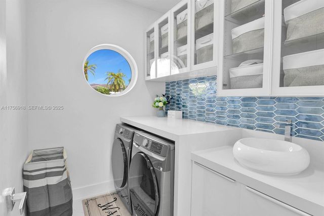 2578 NW 63rd Lane, Boca Raton, FL 33496