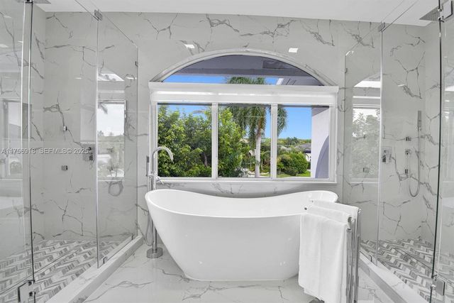 2578 NW 63rd Lane, Boca Raton, FL 33496
