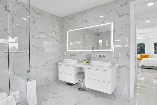 2578 NW 63rd Lane, Boca Raton, FL 33496