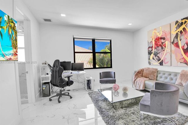 2578 NW 63rd Lane, Boca Raton, FL 33496