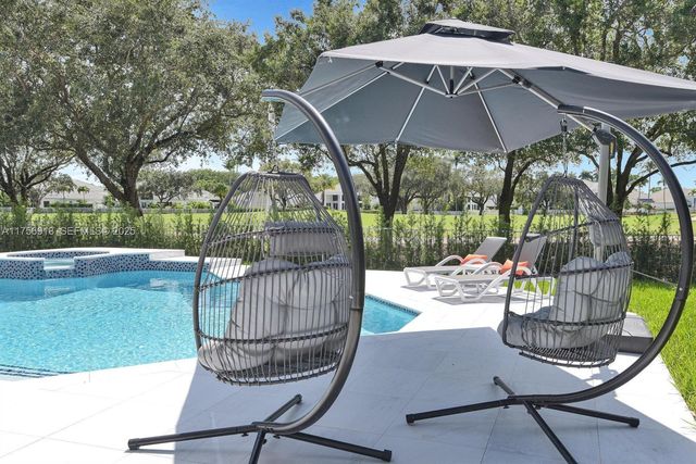 2578 NW 63rd Lane, Boca Raton, FL 33496