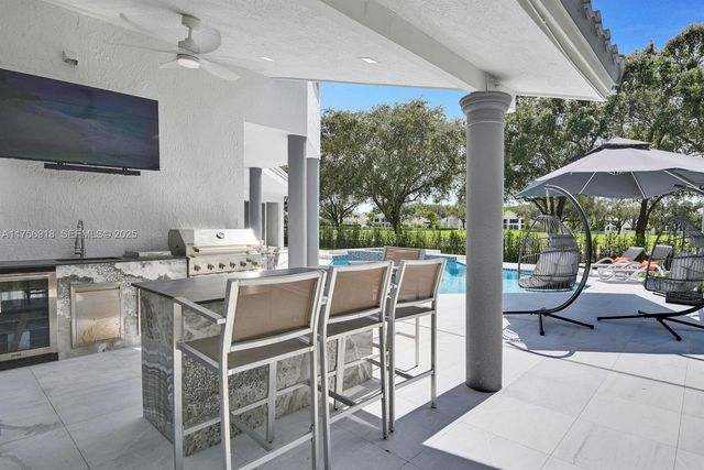 2578 NW 63rd Lane, Boca Raton, FL 33496