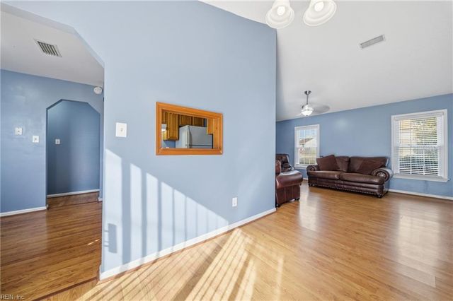 1801 Cougar CT, Virginia Beach, VA 23456