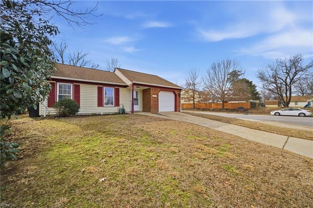 1801 Cougar CT, Virginia Beach, VA 23456