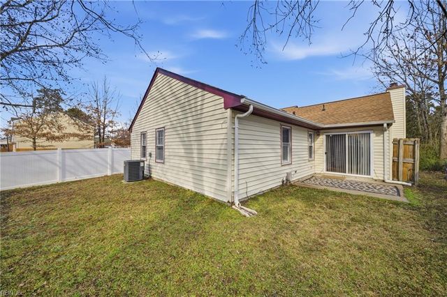 1801 Cougar CT, Virginia Beach, VA 23456