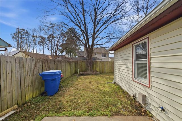 1801 Cougar CT, Virginia Beach, VA 23456