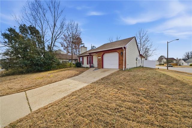 1801 Cougar CT, Virginia Beach, VA 23456