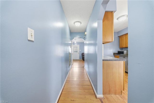 1801 Cougar CT, Virginia Beach, VA 23456